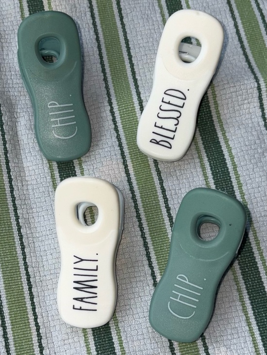 Rae Dunn Other - Set Rae Dunn Magnetic Bag Chip Clips - NEW